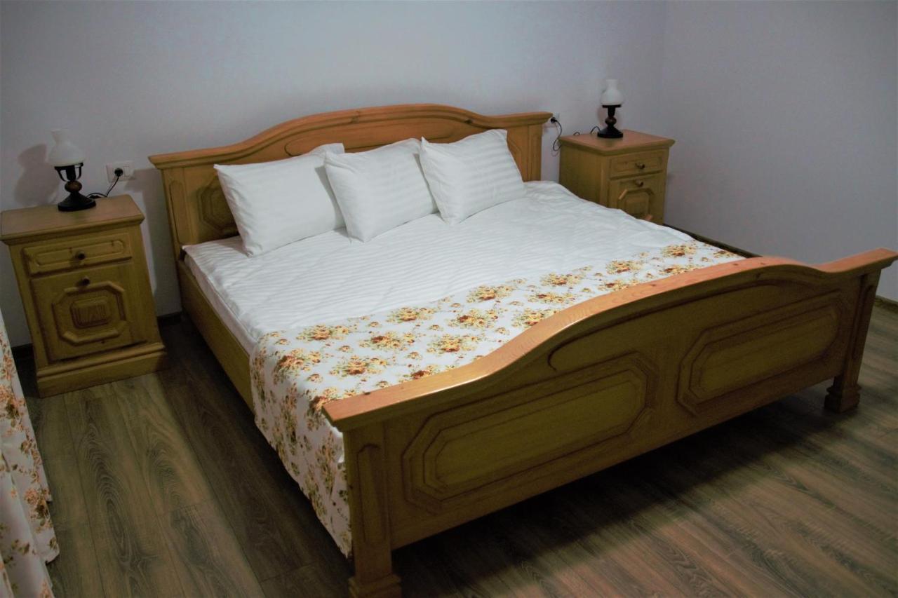 Casa Sofia Gazde/Camere de închiriat Baltatesti