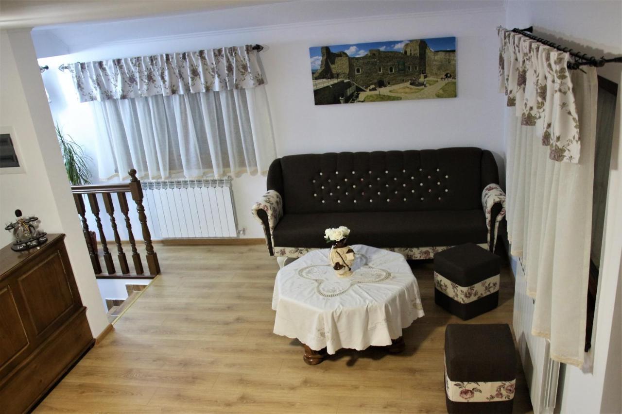 Casa Sofia Gazde/Camere de închiriat Baltatesti